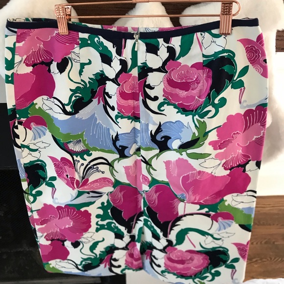 Talbots Floral Pencil Skirt - Picture 3 of 6